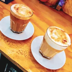 CHALO Prijswinnende Masala Chai Latte - Indische Vegan Chai - Zwarte Assam Thee - 25 Porties/ 300GR -Drank Winkel 1200x1200 354