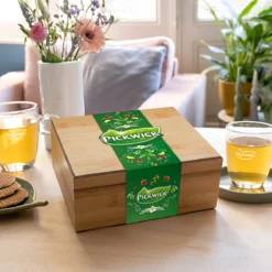 Pickwick Bamboe Houten Theedoos - Geschenkset - 60 Theezakjes -Drank Winkel 1200x1200 400