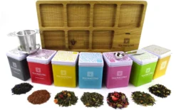 Dutch Tea Maestro - DUTCH TEA MAESTRO - Thee Cadeau - Thee Geschenk - Thee Pakket - Theeplank 7 Blikjes Losse Thee Cadeau 9 Dutch Tea Maestro - DUTCH TEA MAESTRO - Thee Cadeau - Thee Geschenk - Thee Pakket - Theeplank 7 Blikjes Losse Thee Cadeau -Drank Winkel 1200x755
