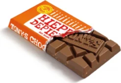 Tony's Chocolonely Chocolade Reep Melk Karamel Zeezout - Zeg 't Met Een Reep "Hieperdepieper" - 180 Gram 15 Tony's Chocolonely Chocolade Reep Melk Karamel Zeezout - Zeg 't Met Een Reep "Hieperdepieper" - 180 Gram -Drank Winkel 1200x822 2