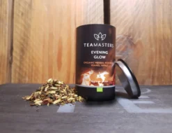Teamasters Giftbox - Thee Geschenkset - Kerstpakket - Thee - Herbal Chai - Herbal Rooibos - Groene Thee - Perzik - Appel - Kerst - Geschenkset -Drank Winkel 1200x922 3