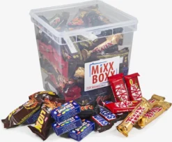 Chocolade Box Met 100 Chocoladereepjes Van Nestlé En Mars - Lion, Smarties, KitKat, Mars, Snickers, Twix
