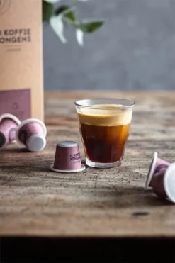 Nespresso Cups - De Koffiejongens - Espresso - 100% Biologisch Afbreekbaar - 60 Cups - 100% Nespresso Compatible 5 Nespresso Cups - De Koffiejongens - Espresso - 100% Biologisch Afbreekbaar - 60 Cups - 100% Nespresso Compatible -Drank Winkel 800x1200 5