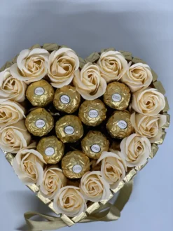 Chocolade XL Hart Geschenk - Valentijn Cadeau - Ferrero Rocher Valentijn Cadeau - Valentijnsdag Geschenk - Liefde - Moederdag -Drank Winkel 899x1200 10