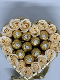 Chocolade XL Hart Geschenk - Valentijn Cadeau - Ferrero Rocher Valentijn Cadeau - Valentijnsdag Geschenk - Liefde - Moederdag -Drank Winkel 899x1200 9